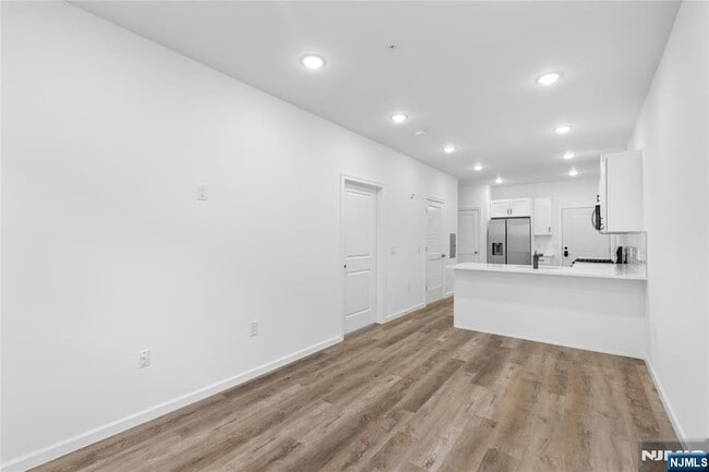 Photo - 51 E Main St Unit 210