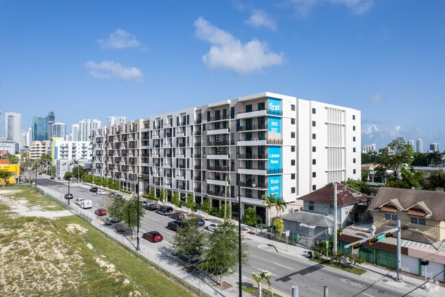 Photo - The Vibe Miami