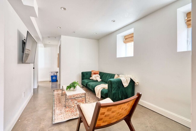 Photo - 18 NW 22nd Pl Unit ID1309892P