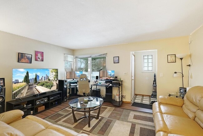 Photo - 7005 Dutton Ave N
