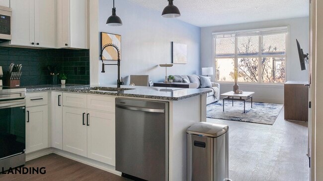 Photo - 49 Boulevard SE Unit D-543