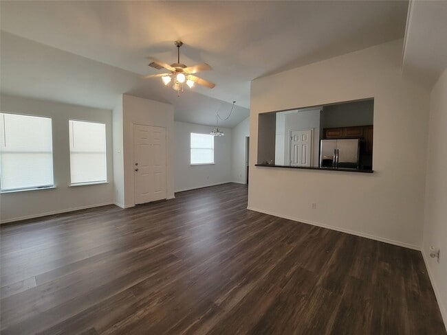 Photo - 5203 Mountain Spring Trail
