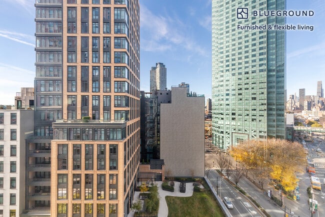 Photo - 27-09 44th Dr Unit FL11-ID2181