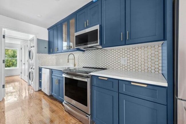 Photo - 105 St Felix St Unit 2