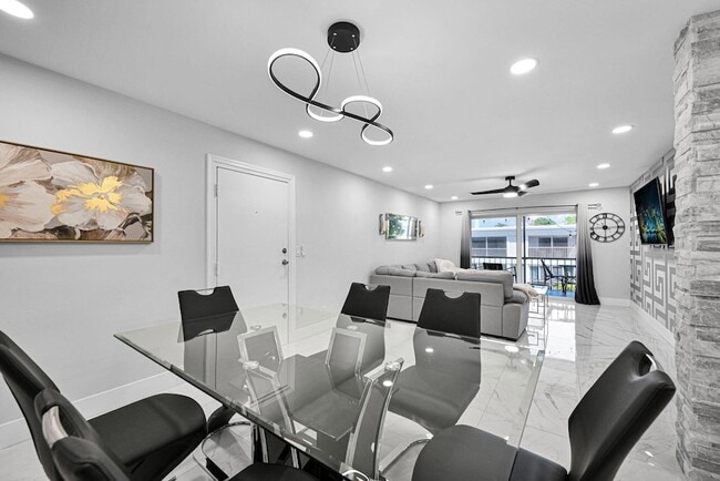 Photo - 6279 Bay Club Dr Unit 3