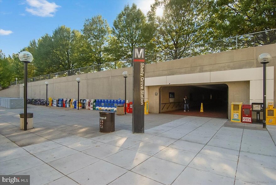 Photo - 16616 Crabbs Branch Way