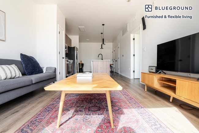 Photo - 3001 Esperanza Crossing Unit FL0-ID302