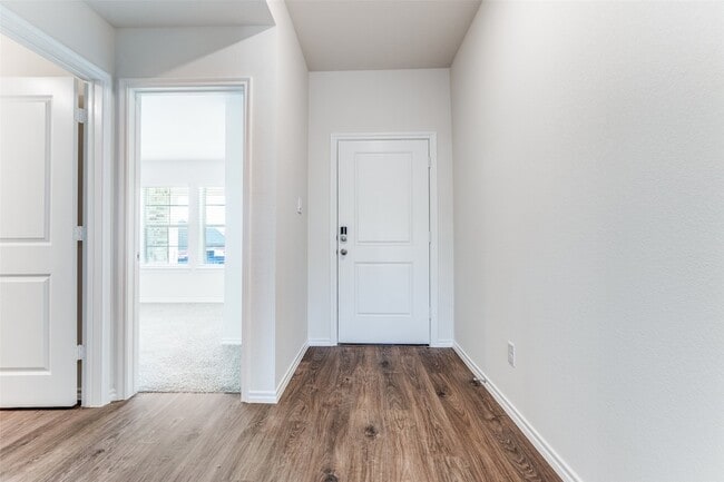 Photo - 1704 Basalt Ln