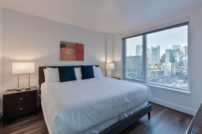 Photo - 100 Pier 4 Blvd. Unit SI FL18-ID1534388P