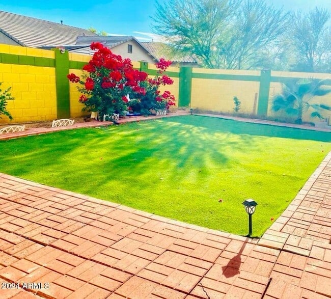 Photo - 40227 W Green Ct