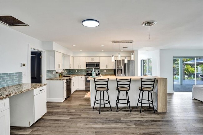 Photo - 1710 SW 6th Ave