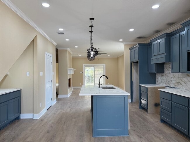 Photo - 807 S Coulter Dr