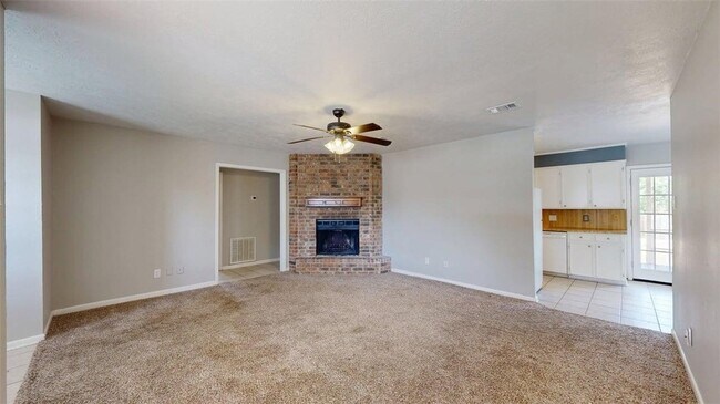 Photo - 1107 Braeswood Dr