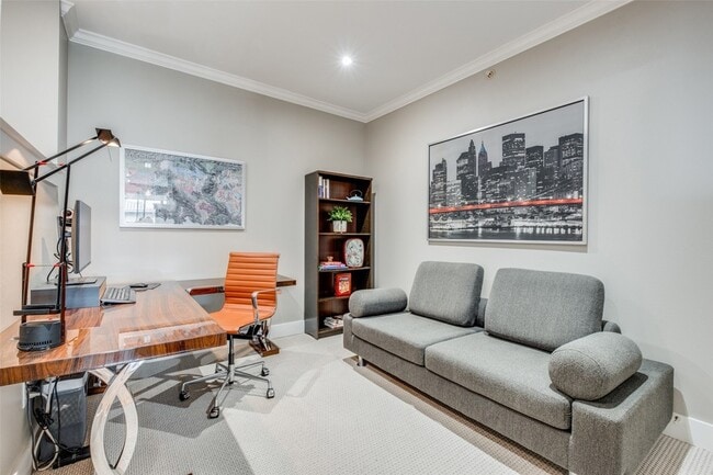 Photo - 4333 Gilbert Ave Unit 321