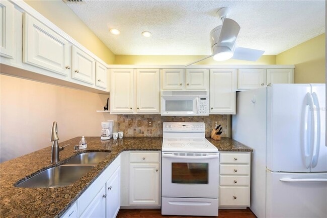 Photo - 437 Cerromar Ln Unit 525
