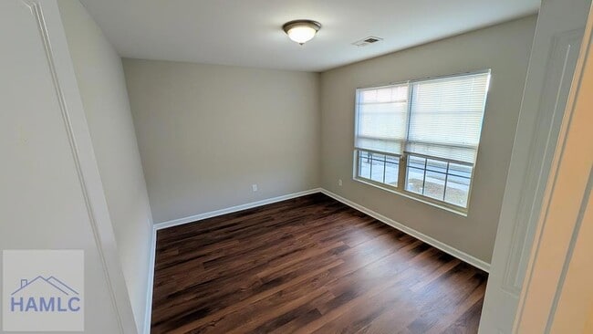 Photo - 418 Valdez Ct