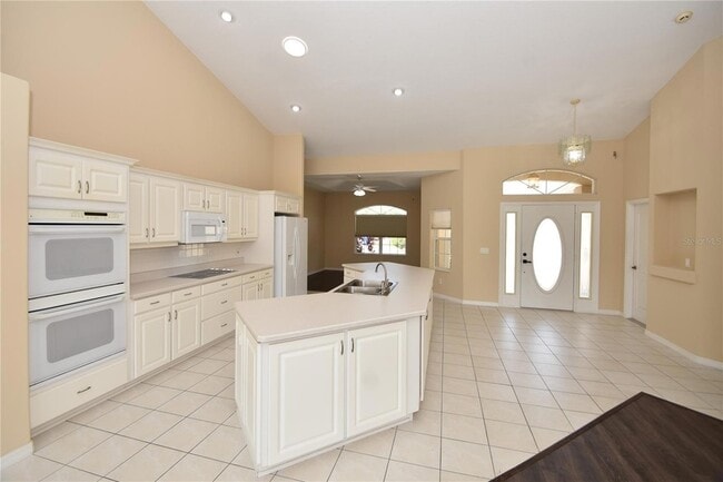 Photo - 10 Crampton Ct