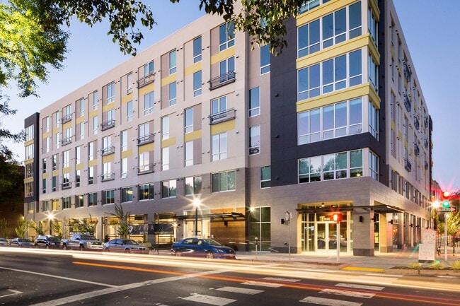 Photo - EVIVA Midtown Apartments