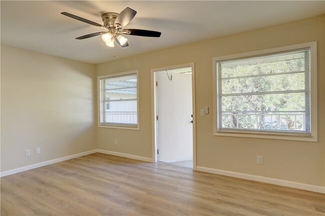 Photo - 6 Vis Gdns Trl Unit 204