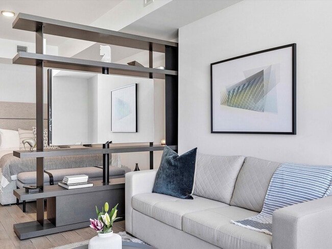 Building Photo - 398 NE 5th St Unit ID1240587P