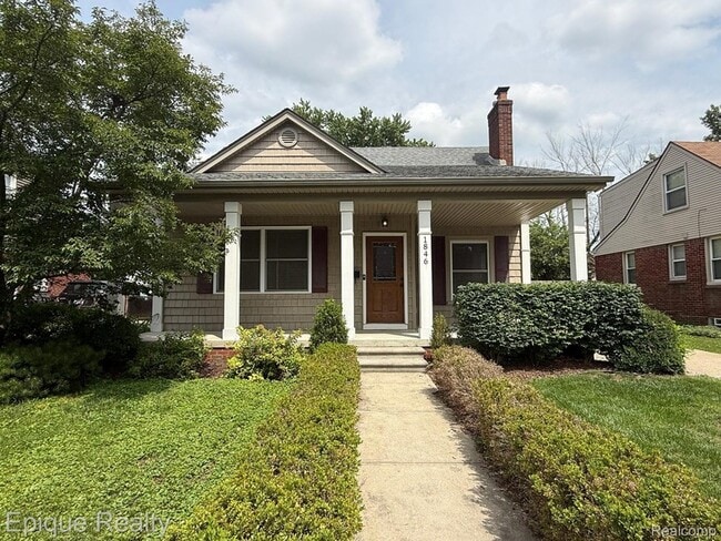 Building Photo - 1846 Oakshire Ave