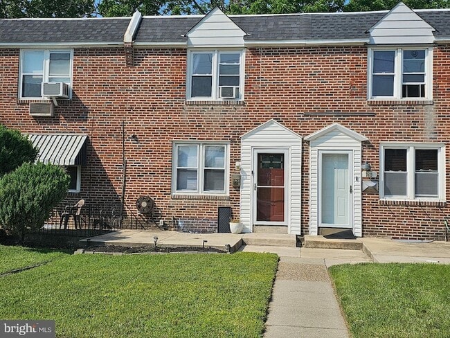 Building Photo - 1521 West End Dr