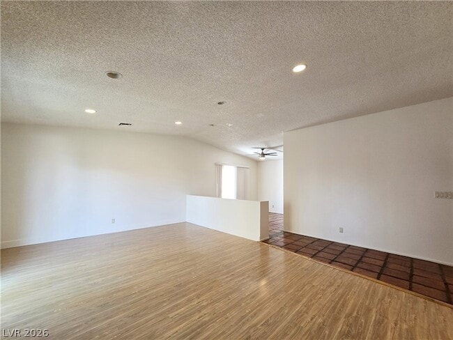 Photo - 6346 Bullion Blvd