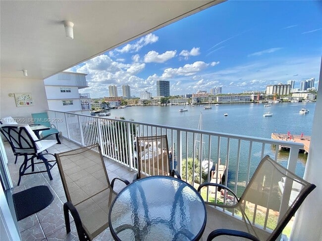 Photo - 400 Golden Isles Dr Unit 43
