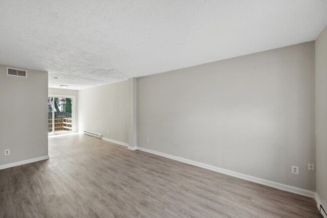 Photo - Fort Collier Terrace