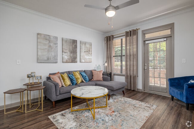 2BR, 2BA - 1,185SF - Living Room - Monroe Place Apartments