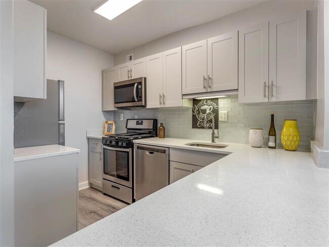 Photo - Potomac Towers Apartments