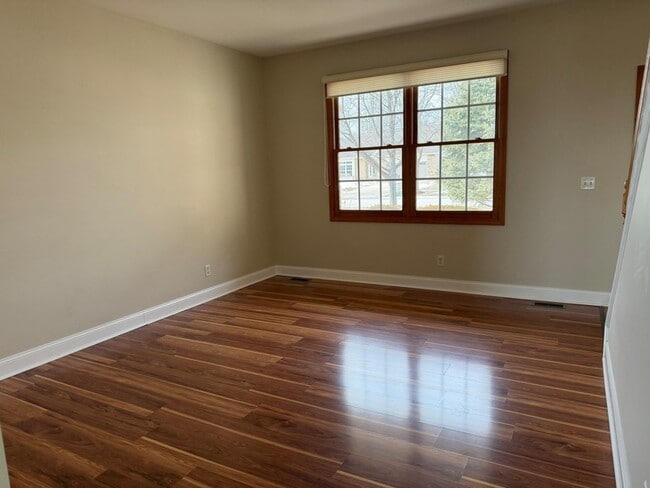 Photo - 773 Ridge Dr