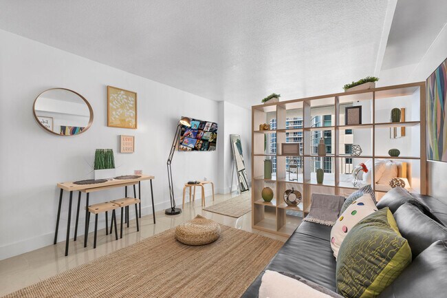 Photo - 1 SE 12th St Unit FL32-ID1026152P