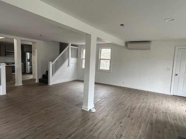 Photo - 52 Cypress St