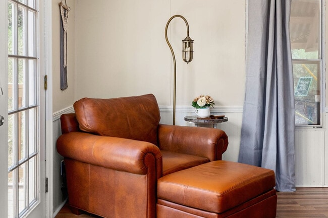 Photo - 705 Firefly Dr Unit ID1365728P