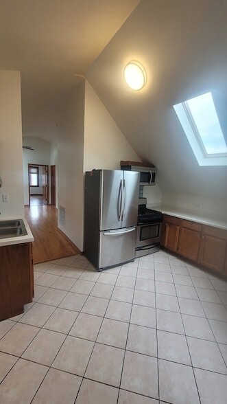 Photo - 2977 N Lawndale Ave Unit 3