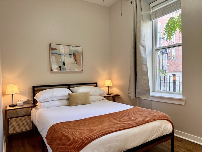 Photo - 736 N Throop St Unit ID1379065P