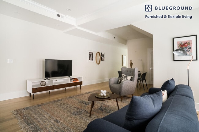 Photo - 1902 R St NW Unit FL1-ID735