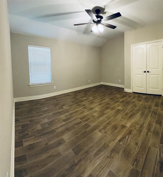 Photo - 906 Tippit Ln