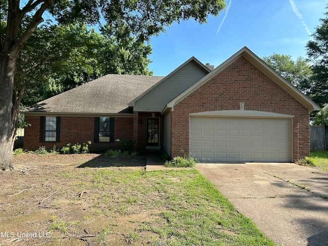 Building Photo - 960 Clarington Dr