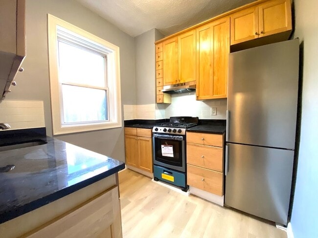 Photo - 31 Queensberry St Unit 19