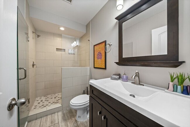 Photo - 2201 Reading Rd Unit ID1056115P