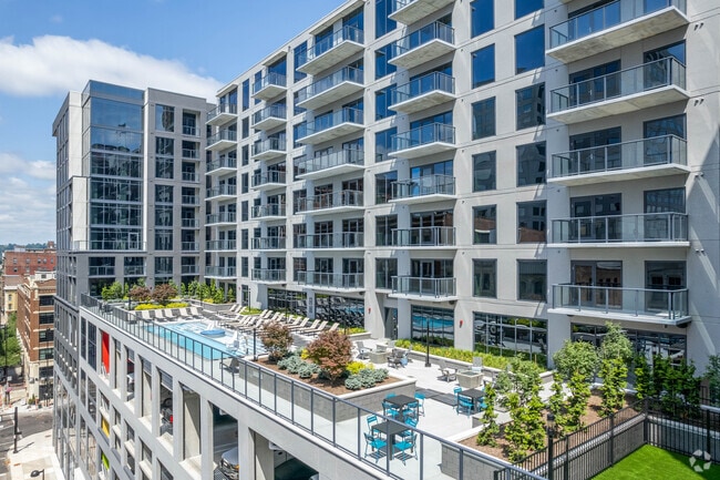 Building Photo - 4th and Race