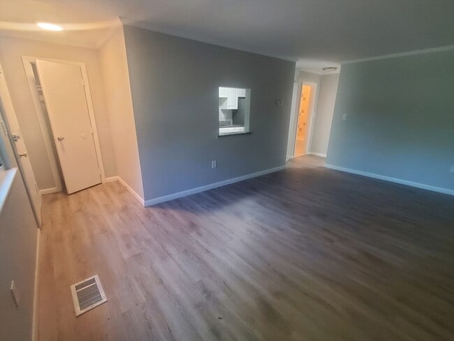 Photo - 55 David Terrace Unit 11