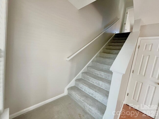 Photo - 16854 Bridgeton Ln