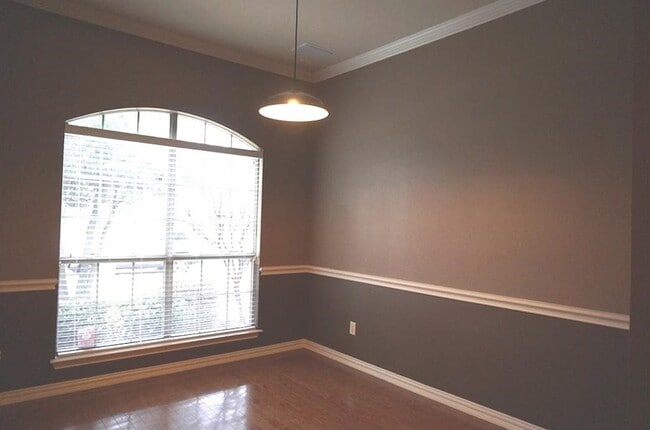 Photo - 935 Panther Ln