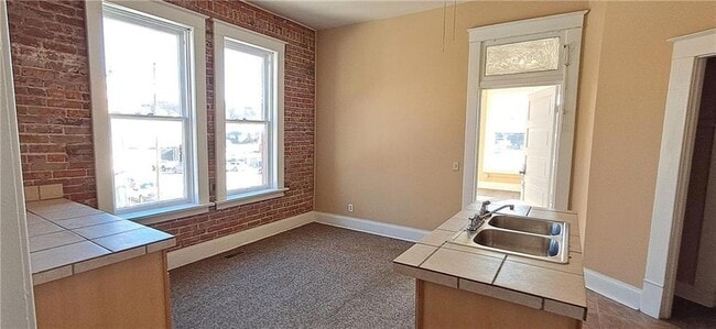 Photo - 1421 Penn St Unit Apt 3