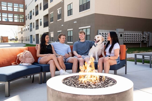 Building Photo - Union Mill