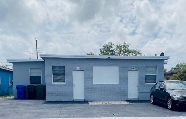 Building Photo - 441 NW 18th Ave