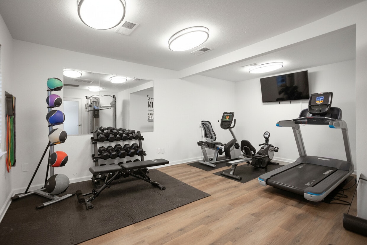 Floor Plan - 4 Bed x 2 Bath